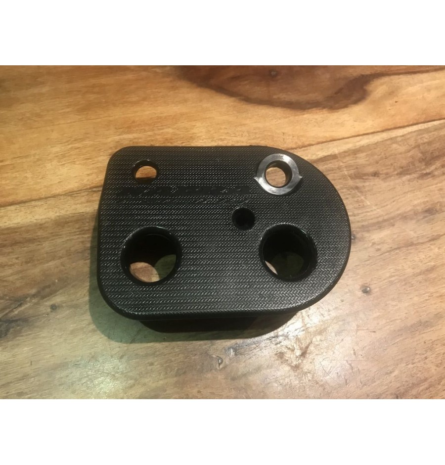 Nacra Crossbar Front Endcap Starboard