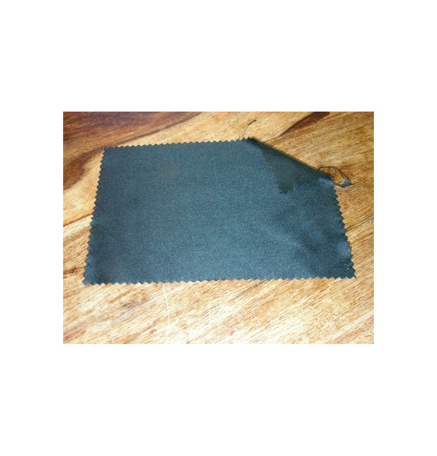 Cloth for cleaning glasses