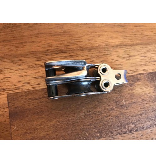 Viadana Block 17mm Double Becket V Jam Cleat VI0810 H2O Sensations