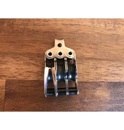 Viadana Block 17mm Triple Becket V Jam Cleat VI0811 H2O Sensations