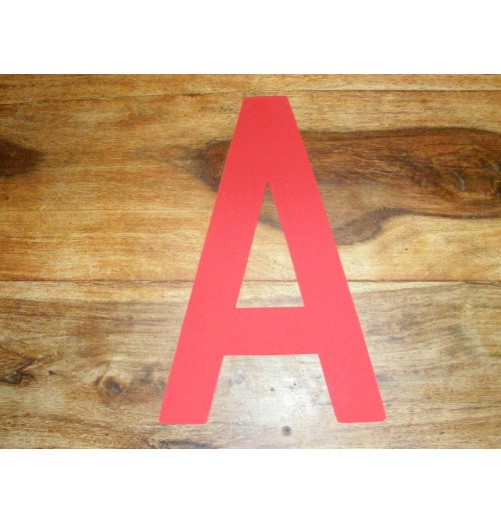 Lettre Autocollant Voile Insigna Rouge 300mm