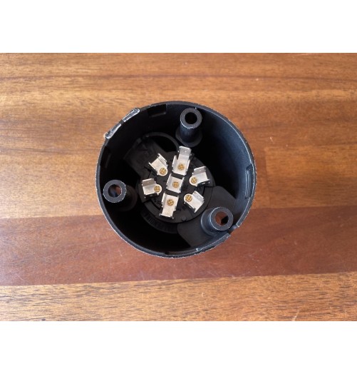 Prise Remorque 7 broches 12V Femelle Cosses