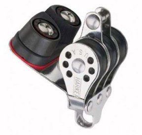 Harken Micro Poulie 22mm Triple Ringot avec Taquet Carbo-Cam 423