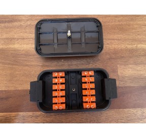 Light Wire/Cable box 12 pols screw connectors