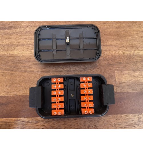 Light Wire/Cable box 12 pols screw connectors
