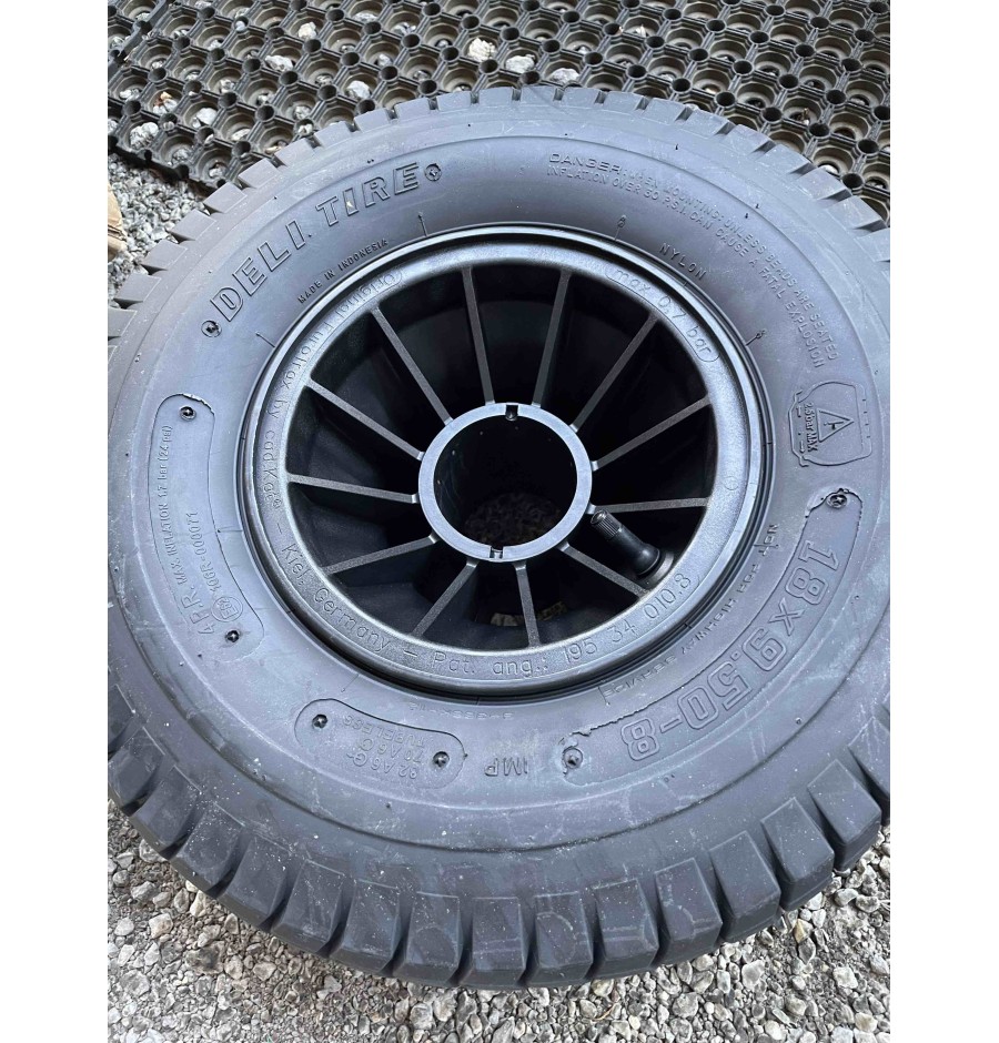 CadKat Roue Chariot MAE Ballon Crampon EuroTrax - 18x9,5-8 Jante Noir