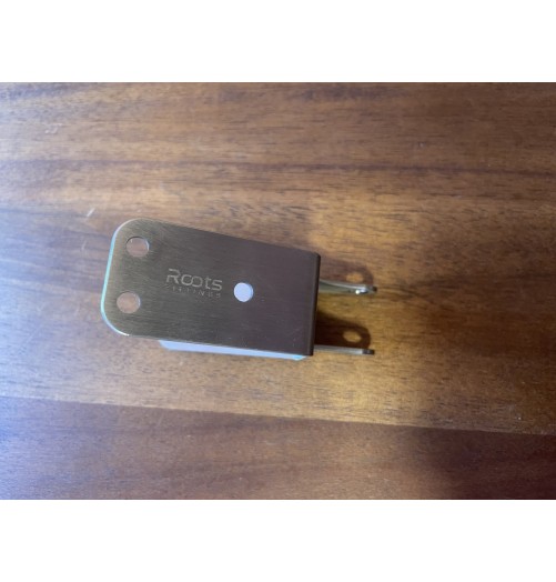 Roots Fittings Vis de Mulet Mât Désaxé 2.5mm Deck Sweeper RT00038 H2O Sensations