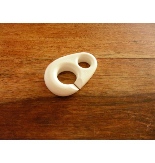 Brummel Plastic Hook 41mm