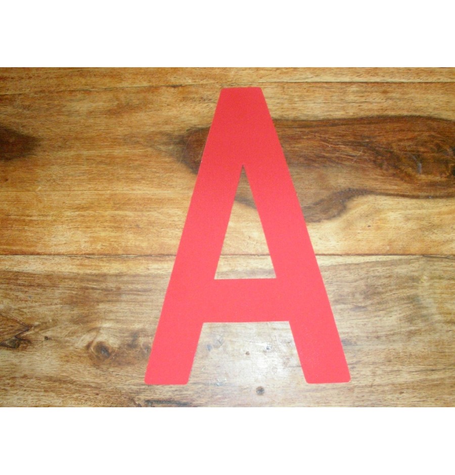 Sails Letter Insigna Self Adhesive Red 230mm